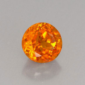 Clinohumite Jaune orange naturelle Coupe roude, 0.80 ct, VS-SI