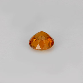 Clinohumite Jaune orange naturelle Coupe roude, 0.50 ct, VS-SI