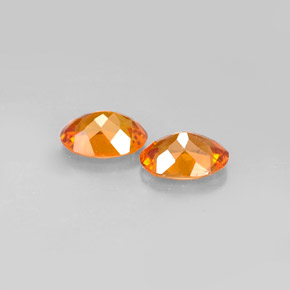 Achetez naturel ct Jaune orange Clinohumite gems, Coupe ovale, En provenance Tadjikistan chez GemSelect. En stock, livraison internationale!