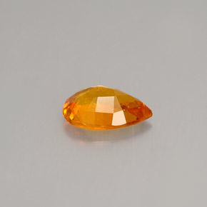 Clinohumite orange naturelle en forme de poire, 0,74 ct, VS-SI