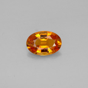 Clinohumite orange naturelle coupe ovale, 0,93 ct, VS-SI