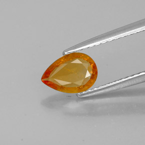 Clinohumite orange naturelle en forme de poire, 0,55 ct, SI