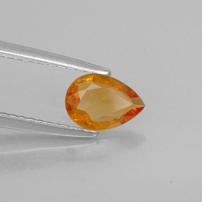 Clinohumite orange naturelle en forme de poire, 0,55 ct, SI