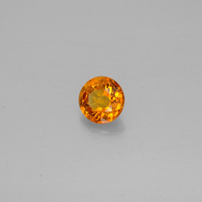 Clinohumite orange naturelle coupe roude, 0,48 ct, SI