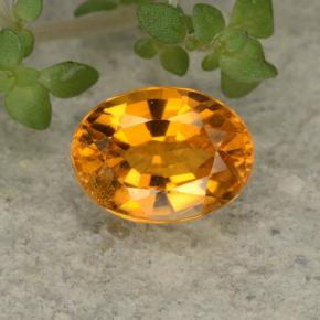 Clinohumite orange naturelle coupe ovale, 0,84 ct, VS-SI
