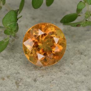 Clinohumite Jaune orange naturelle Coupe roude, 0.85 ct, VS-SI
