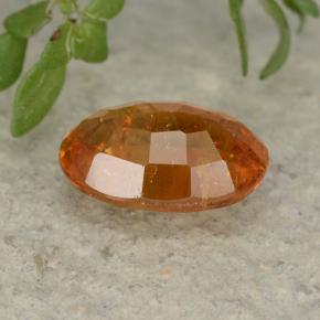 Clinohumite orange naturelle coupe ovale, 1,14 ct, VS-SI