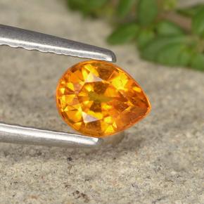 Clinohumite orange naturelle en forme de poire, 0,46 ct, VS-SI