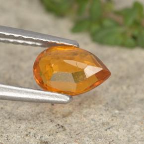 Clinohumite Jaune orange naturelle En forme de poire, 0.73 ct, VS-SI