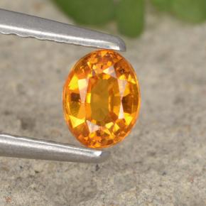 Clinohumite orange naturelle coupe ovale, 0,33 ct, VS-SI