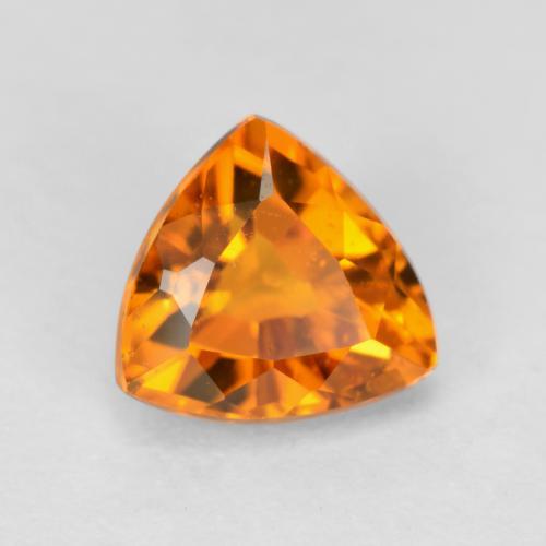 Clinohumite orange naturelle trillion, 0,59 ct, VS