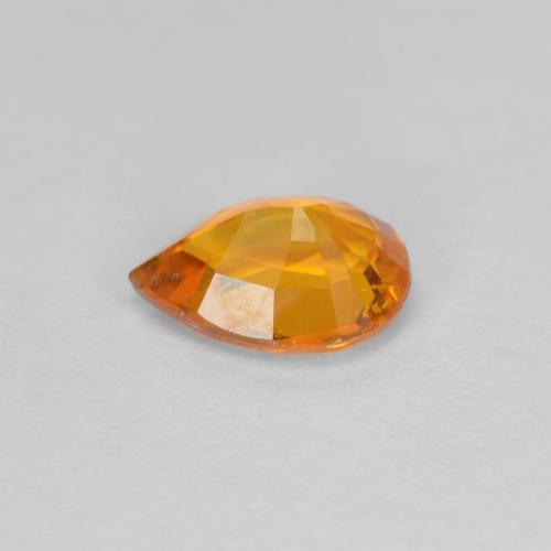 Clinohumite orange foncé naturelle en forme de poire, 0,80 ct, VS-SI