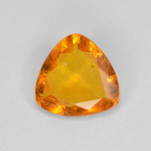 Clinohumite Ambre orange naturelle Trillion, 0.83 ct, SI