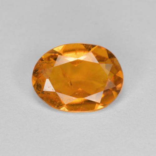 Clinohumite Abricot orange naturelle Coupe ovale, 1.20 ct, SI