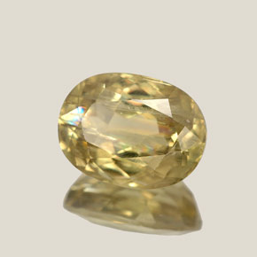Diaspore à changement de couleur  naturelle coupe ovale, 6,98 ct, SI