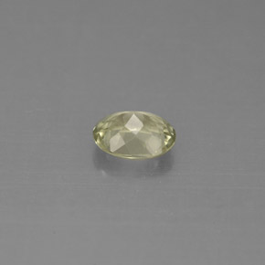 Diaspore à changement de couleur  naturelle coupe ovale, 0,64 ct, VVS-VS