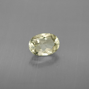 Diaspore à changement de couleur  naturelle coupe ovale, 0,95 ct, VS