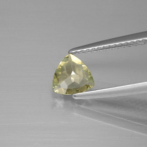 Diaspore à changement de couleur  naturelle trillion, 0,45 ct, VVS-VS