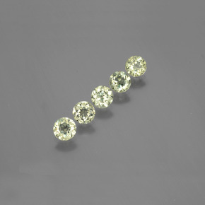 Achetez naturel ct Vert / rose Diaspore Couleur Changeant gems, Coupe roude, En provenance Turquie chez GemSelect. En stock, livraison internationale!