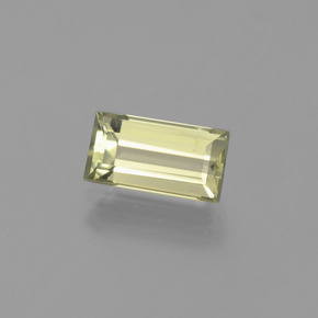 Diaspore à changement de couleur de couleur changeante naturelle baguette, 1,68 ct, VVS-VS