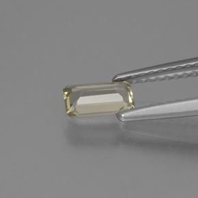 Diaspore à changement de couleur jaune naturelle taille émeraude, 0,46 ct, VVS-VS