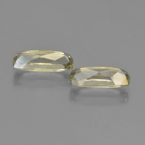 Achetez naturel 3.08ct Jaune terreux Diaspore Couleur Changeant gems, Coupe coussin, En provenance Turquie chez GemSelect. En stock, livraison internationale!