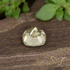 Diaspore Couleur Changeant Jaune clair naturelle Coussin, 0.60 ct, VS