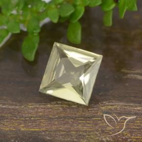 Diaspore Couleur Changeant Jaune très clair naturelle Carré, 0.66 ct, VVS-VS