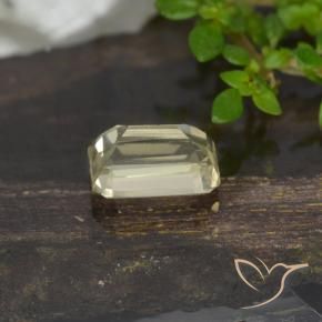 Diaspore Couleur Changeant Jaune très clair naturelle Octogone / coupe Émeraude, 0.81 ct, VVS-VS