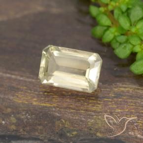 Diaspore Couleur Changeant Jaune clair naturelle Octogone / coupe Émeraude, 0.69 ct, VS
