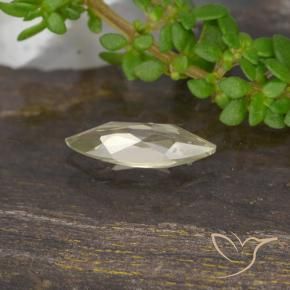 Diaspore Couleur Changeant Jaune doré très clair naturelle Marquise, 0.50 ct, VVS-VS