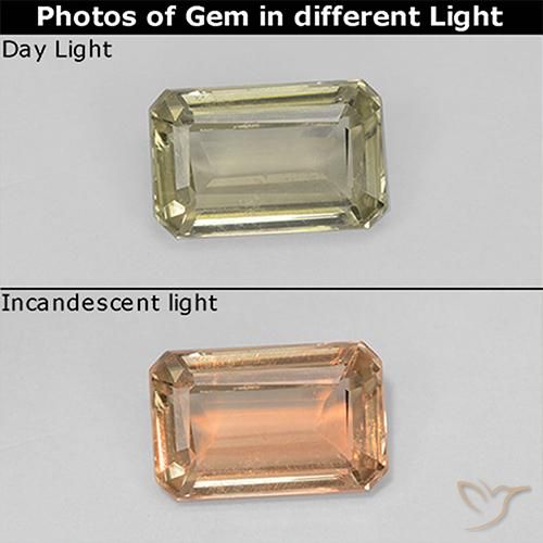 0.79ct Naturel Jaune clair Diaspore Couleur Changeant, Taille émeraude, VVS-VS