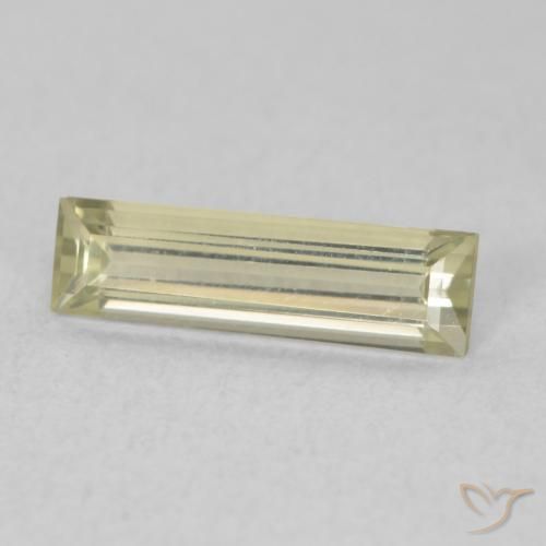 Diaspore Couleur Changeant Jaune clair naturelle Baquette, 0.58 ct, VVS-VS