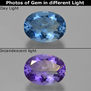 Fluorite avec changement de couleur Bleu marine foncé naturelle Coupe ovale, 21.40 ct, VVS-VS