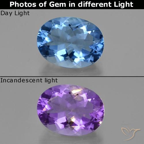 Fluorite avec changement de couleur Bleu marine naturelle Coupe ovale, 20.85 ct, VS