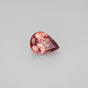 Grenat Couleur Changeant Rose à Rose Rouge naturelle En forme de poire, 1.24 ct, VS