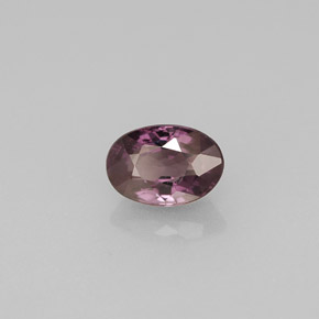 Grenat à changement de couleur multicolore naturelle coupe ovale, 0,68 ct, VS