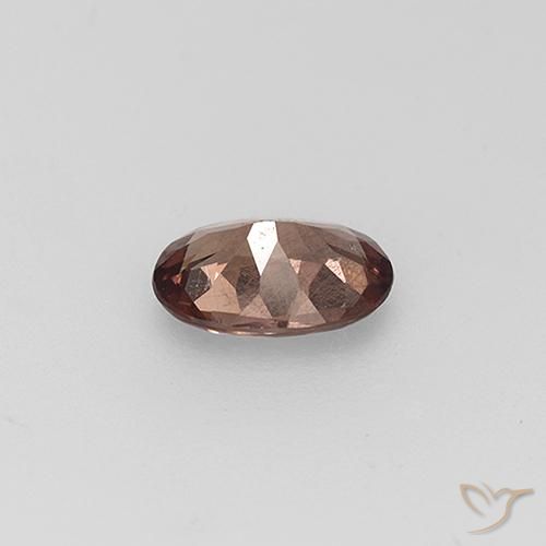 Grenat Couleur Changeant Brun caryer naturelle ovale, 0.74 ct, VS