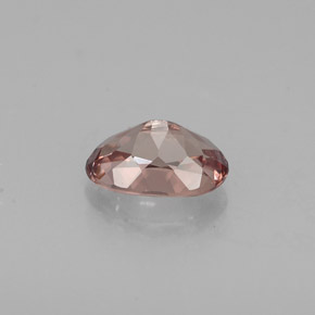 Grenat à changement de couleur multicolore naturelle coupe ovale, 0,59 ct, VS