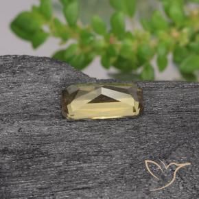 Grenat Couleur Changeant Jaune terreux naturelle Octogone / coupe Émeraude, 0.74 ct, VVS-VS