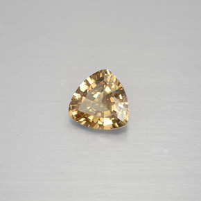 Grenat à changement de couleur multicolore naturelle trillion, 0,62 ct, VS