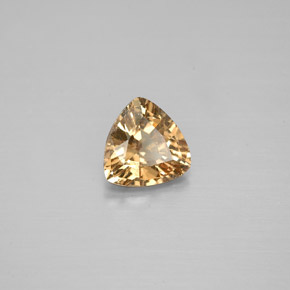 Grenat à changement de couleur multicolore naturelle trillion, 0,74 ct, VVS-VS