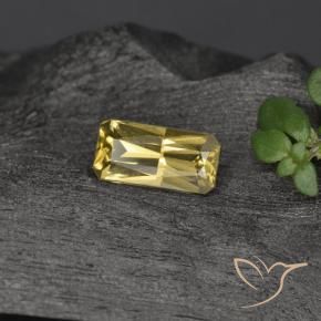 Grenat Couleur Changeant Jaune doré naturelle Octogone / coupe Émeraude, 0.69 ct, VVS-VS