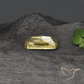 Grenat Couleur Changeant Jaune doré naturelle Octogone / coupe Émeraude, 0.69 ct, VVS-VS
