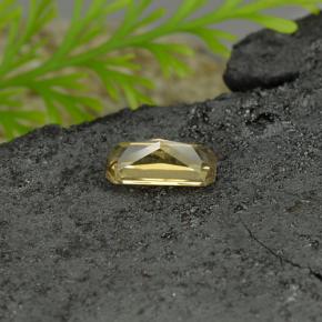 Grenat à changement de couleur jaune naturelle taille émeraude, 0,78 ct, VVS-VS