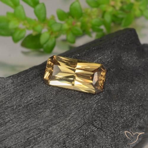 Grenat Couleur Changeant Brun doré naturelle Octogone / coupe Émeraude, 0.69 ct, VS