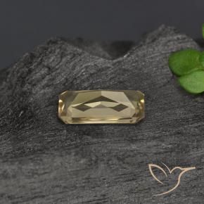 Grenat Couleur Changeant Or naturelle Octogone / coupe Émeraude, 0.61 ct, VVS
