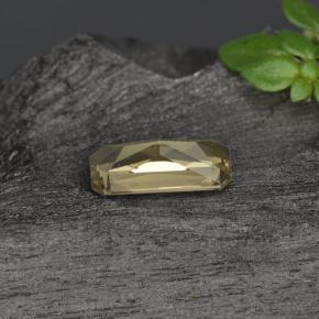 Grenat à changement de couleur doré naturelle taille émeraude, 0,60 ct, VVS-VS