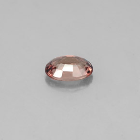 Grenat à changement de couleur de couleur changeante naturelle coupe ovale, 0,61 ct, VVS-VS