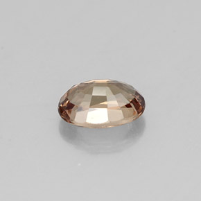 Grenat à changement de couleur multicolore naturelle coupe ovale, 0,70 ct, VVS